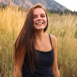 Meet your Posher, Carina